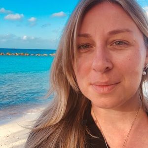 Meet your Posher, Mariguie